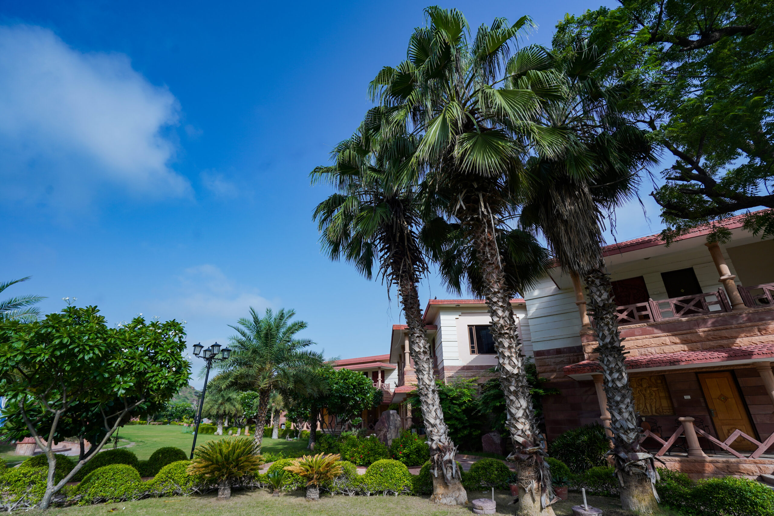 Deluxe Room Front (2)