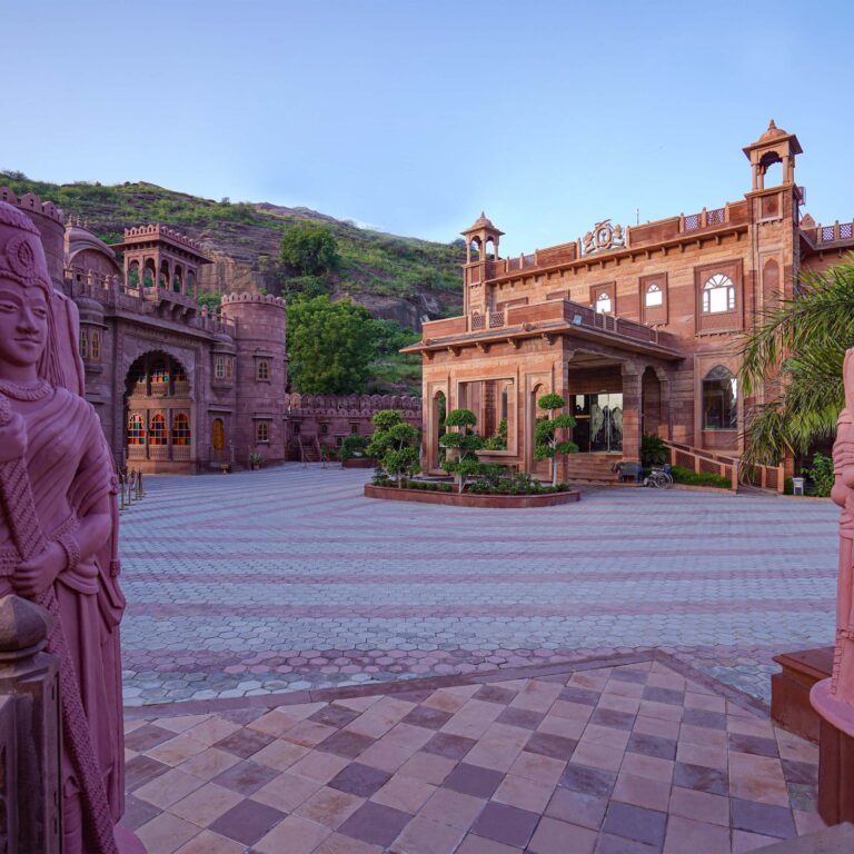 Heritage Hotels in Jodhpur – Why Stay at a Resort with Traditional Charm