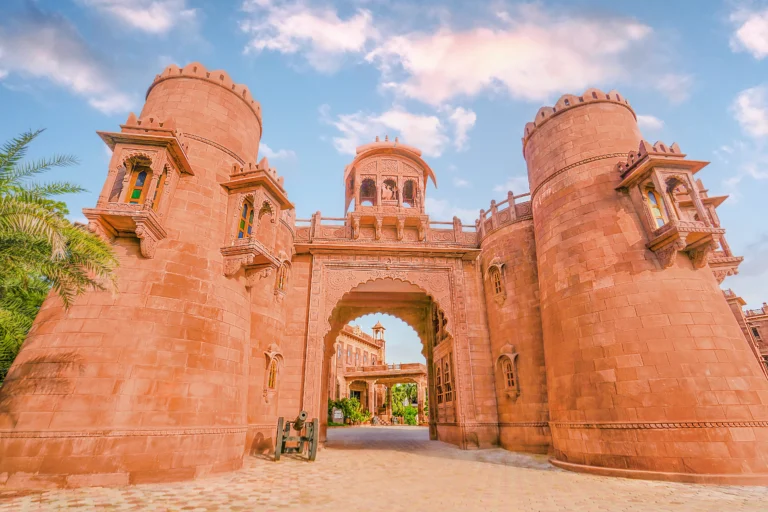 Top Day Trips from Jodhpur – Desert Safaris & Village Tours